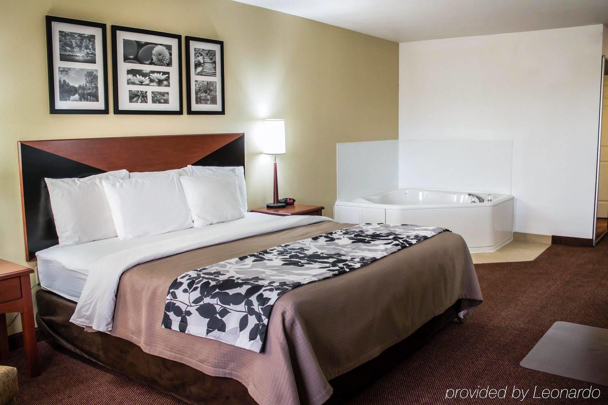 Quality Inn & Suites Чемберсберг Экстерьер фото